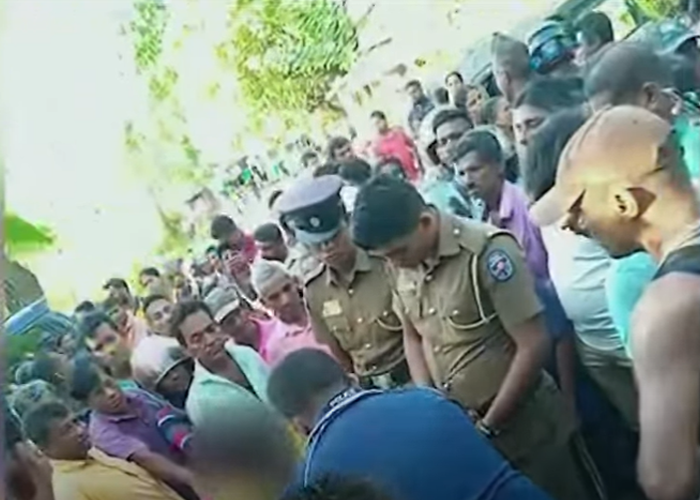 පාසල් යමින් සිටි දැරියකට පිහි ඇනුමක්
