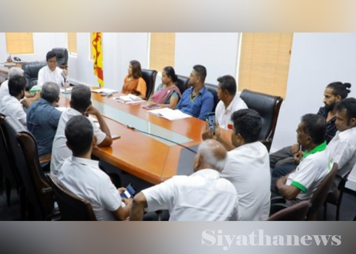 වෘත්තීය මගී ප්‍රවාහන ත්‍රිරෝද රථ රියදුරන්ගේ ගැටලු සඳහා කඩිනමින් විසඳුම්