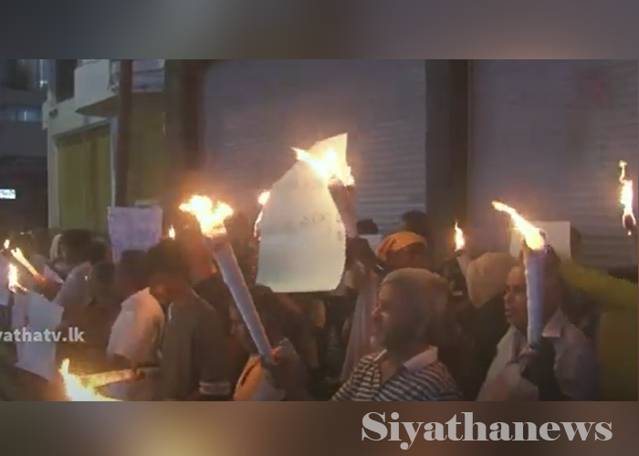 විදුලි බිලට එරෙහිව විරෝධතා අඛණ්ඩව(VIDEO)