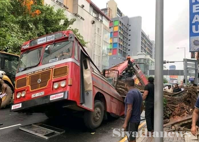 කොල්ලුපිටි​ය බස් ර​ථ අනතුරෙන් පුද්ගලයින් 5ක් මරුට