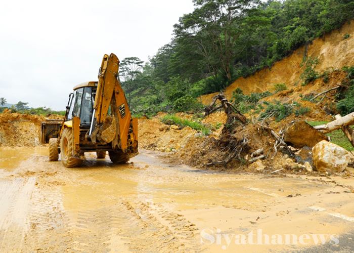 දක්ෂිණ අධිවේගයේ පස් ඉවත් කිරීම තවදුරටත්