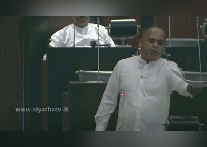 ජනාධිපතිවරයා කොළඹ ජනතාවට සිහින පෙන්වනවා – මරික්කාර් කියයි(VIDEO)