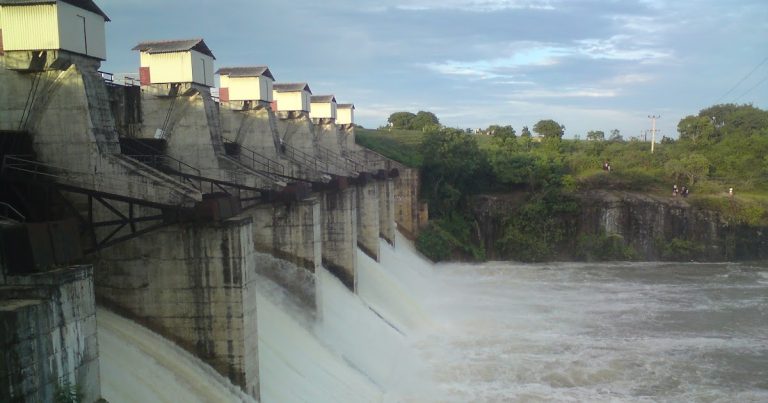 ලුණුගම්වෙහෙර ජලාශයේ වාන් දොරටු සියල්ල විවෘතයි