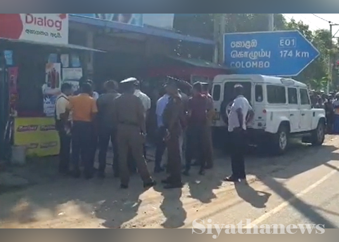 බෙලිඅත්ත අධිවේගී පිවිසුම අසල වෙඩි තැබීමක් – පස් දෙනෙකු ජීවිතක්ෂයට(VIDEO)