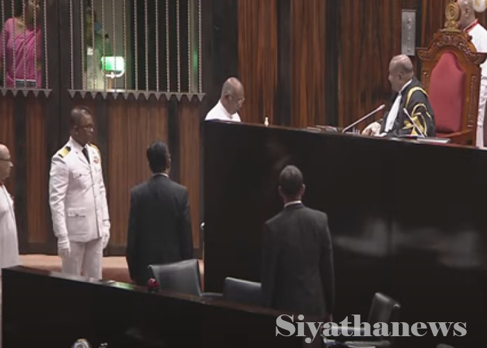 නව මන්ත්‍රීවරයෙක් දිවුරුම් දෙයි