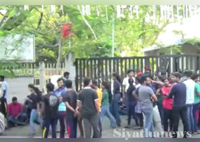 සිසුවෙකු මිය යාමෙන් පසු කැලණිය විශ්වවිද්‍යාලයේ විරෝධතාවයක් (VIDEO)