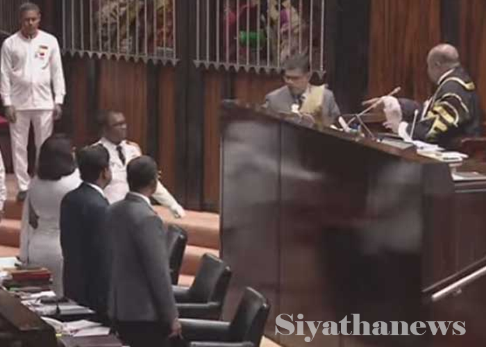 මුජිබර් රහුමාන් මන්ත්‍රී ධුරයේ දිවුරුම් දෙයි(VIDEO)