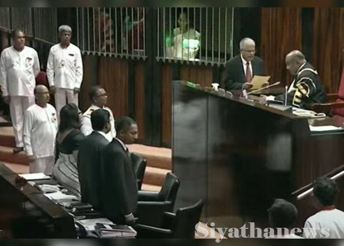 නව මන්ත්‍රීවරයෙක් දිවුරුම් දෙයි