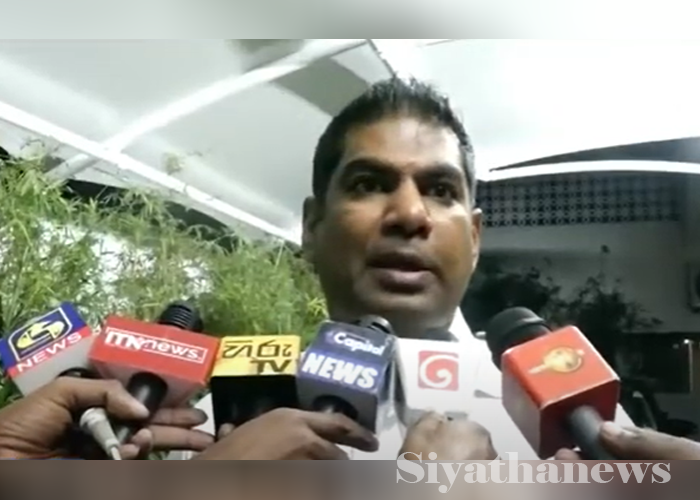 පොහොට්ටුවේ දේශපාලන මණ්ඩලය රනිල් එපා කියද්දි කොටසක් සහය පළ කරයි (VIDEO)