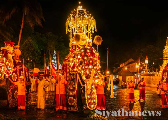 අවසන් රන්දෝලි පෙරහැර අද