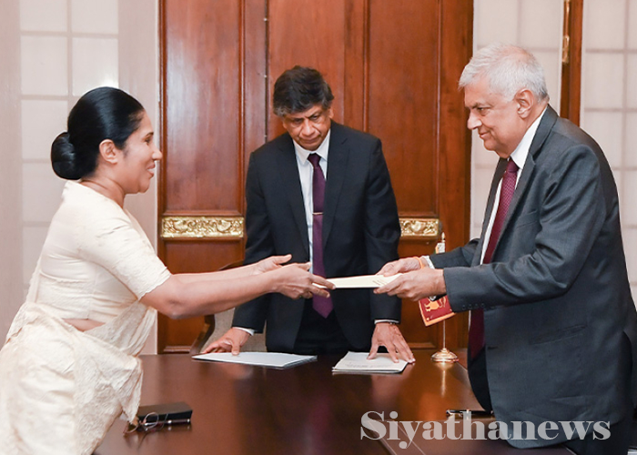 සීතා අරඹේපොල රාජ්‍ය අමාත්‍ය ධූරයේ දිවුරුම් දෙයි