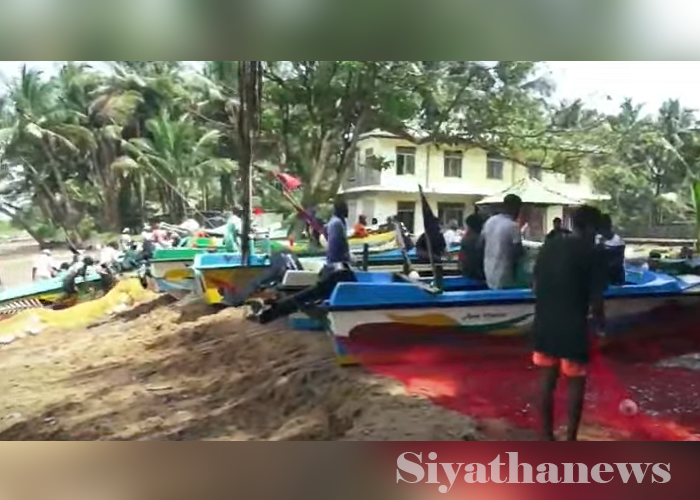 අධික වෙරළ ඛාදනය හේතුවෙන් කළුතර කුඩාපයාගල ධීවරයින් දැඩි අපහසුතාවට (VIDEO)