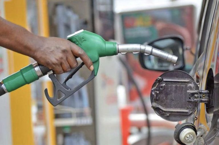 ඉන්ධන මිල වෙනස් වෙන්නේ මෙහෙමයි