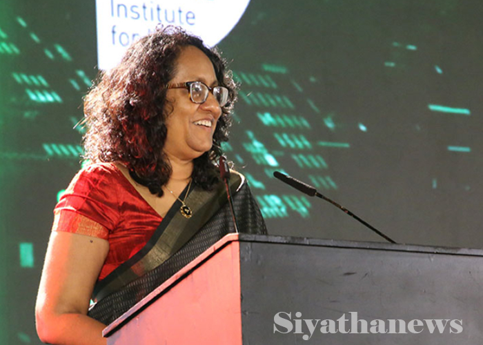 රාජ්‍ය සේවය කාර්යක්ෂම කිරීමට නම් ඩිජිටල්කරණය අත්‍යවශ්‍යයි – අගමැතිනිය කියයි (VIDEO)