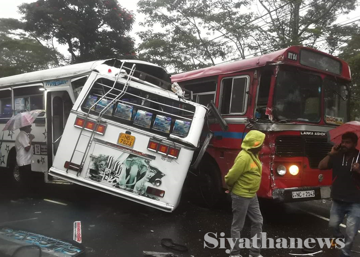 අද උදෑසන සිදුවූ බිහිසුණු බස් අනතුර