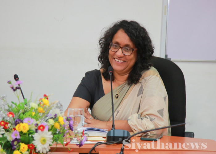 උසස් පෙළ දරුවන් පාසලෙන් ඈත් වීම පිළිබඳ සොයා බැලිය යුතුයි – අගමැතිනිය කියයි