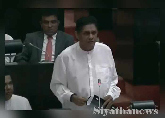 සජිත්ගේ ප්‍රකාශයකින් පාර්ලිමේන්තුව උණුසුම්