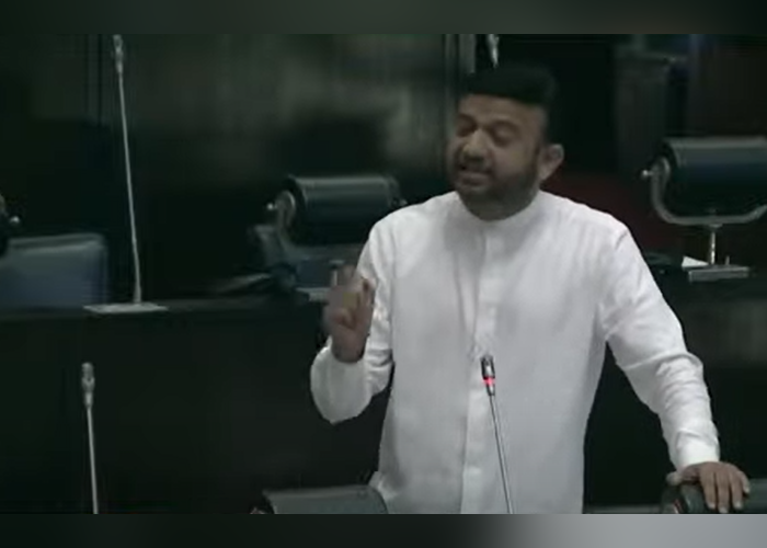 රට අතහැර ගිය සෞඛ්‍ය නිලධාරීන්ගේ ලිස්ට් එක එළියට (VIDEO)
