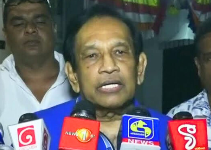 කොළඹ බලය පිහිටුවන්න විපක්ෂයෙන් තීරණාත්මක සාකච්ඡාවක් (VIDEO)