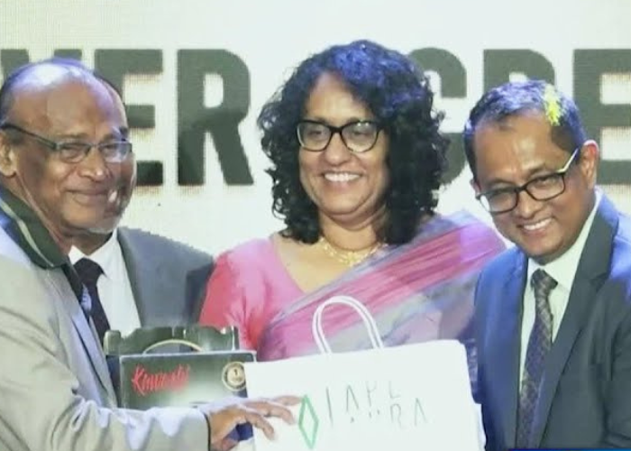 කලාකරුවන් ඇගයීමට අගමැතිනි හරිනිත් (VIDEO)