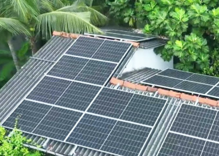 බැටරි සහිත වහලය මත සවිකරන සූර්ය කෝෂ සදහා ගෙවීම් ඉහළට (VIDEO)