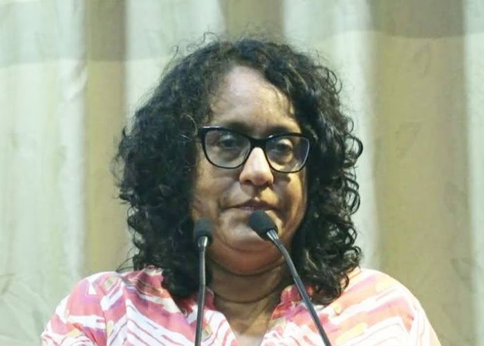 දේශපාලනයට අධ්‍යාපනය ගාවගත්තු හැටි කියන අගමැතිනිය (VIDEO)