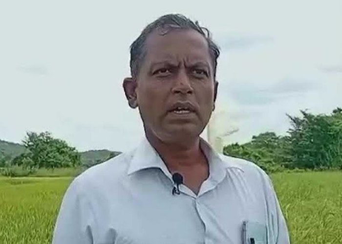 ප්‍රමිතියෙන් තොර බිත්තර වී භාවිතයෙන් පීඩා විදින කපුගොල්ලෑව ගොවීන් හමුවූ බුද්ධික අබේසිංහ (VIDEO)