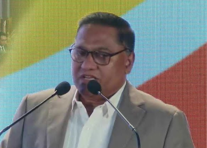 බය නැතිව ආයෝජනය කරන්න විජිත ව්‍යාපාරිකයින්ට කියයි (VIDEO)