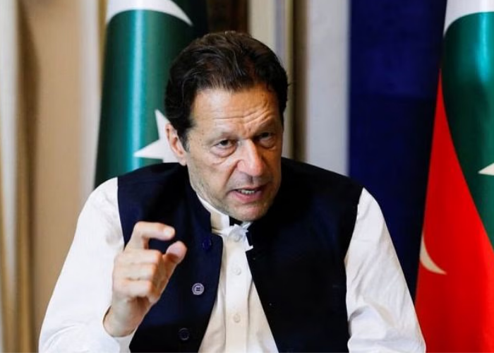 ඉම්රාන් ඛාන්ගේ පක්ෂ සාමාජිකයින් 108 කට සිර දඩුවම් නියමවෙයි . මන්ත්‍රීවරුන් 06 කගේ ධූර අහෝසියි.