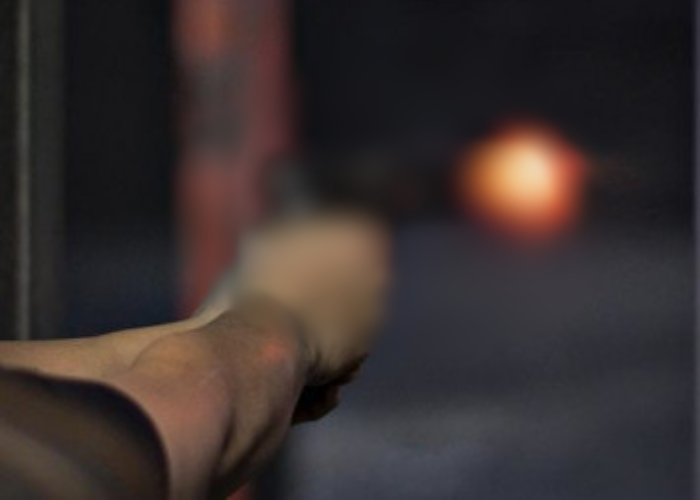 සූරියවැව ප්‍රදේශයේදී පොලිස් විශේෂ කාර්ය බලකාය සමඟ සිදුවූ වෙඩි හුවමාරුවකදී සැකකරුවෙකු මරුට