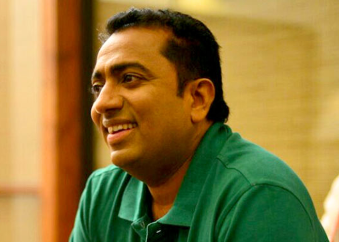 හිටපු අමාත්‍ය අකිල විරාජ් කාරියවසම් අල්ලස් හෝ දූෂණ චෝදනා විමර්ශන කොමිෂන් සභාවට පැමිණෙයි