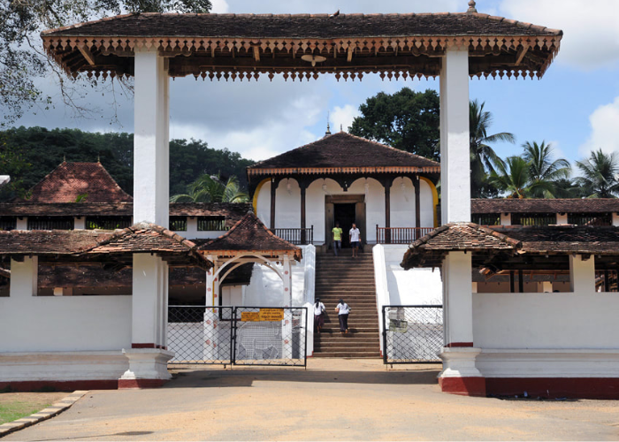 සබරගමු මහ සමන් දේවාලයේ අභිනව බස්නායක නිළමේවරයා ලෙස, හිෂාන් සංඛ මාපිටිගම වැඩි ඡන්දයෙන් තේරී පත්වෙයි.