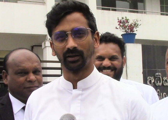 තේ කර්මාන්ත ශාලාවක් තුළ කලහකාරි ලෙස හැසිරුණු බව පවසන නඩුවට හිටපු අමාත්‍ය ජීවන් ඇතුළු ආධාරකරුවන් අද අධිකරණයට