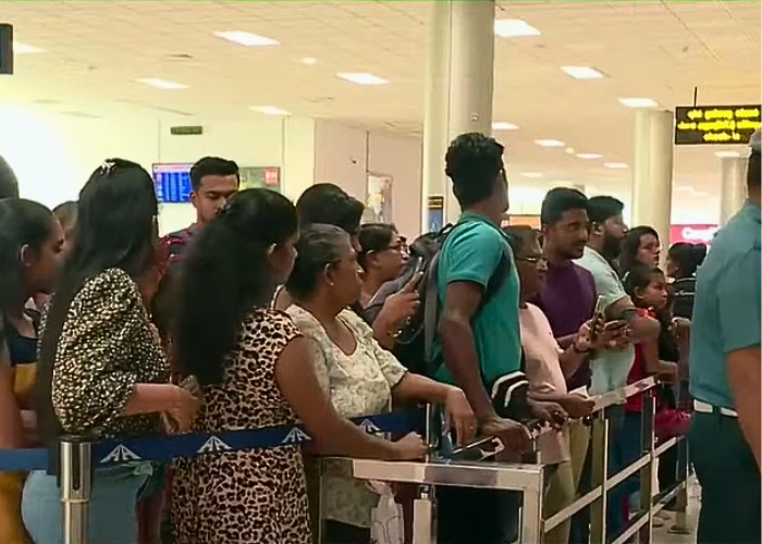 මාස 8ට ලක්ෂ 2ක් රට ගිහින් (VIDEO)