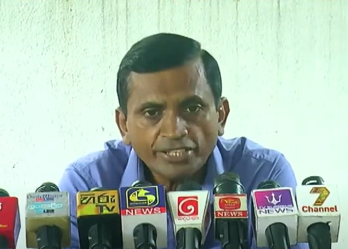 අදත් ලෙඩ වුණ විදුලි සේවකයන් – විදුලි ගාස්තු සංශෝදනයට මහජන අදහස් විමසීම අද සිට (VIDEO)