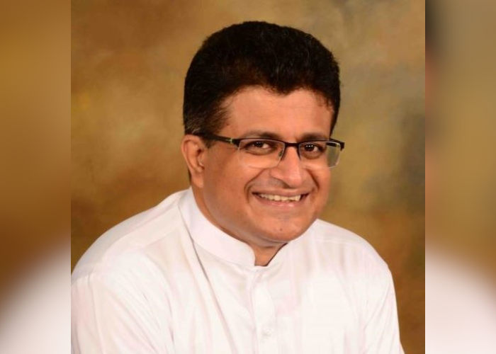 තමා අත්අඩංගුවට ගැනීම වළක්වාලන ලෙස ඉල්ලමින් උදය ගම්මන්පිලගෙන් පෙත්සමක්