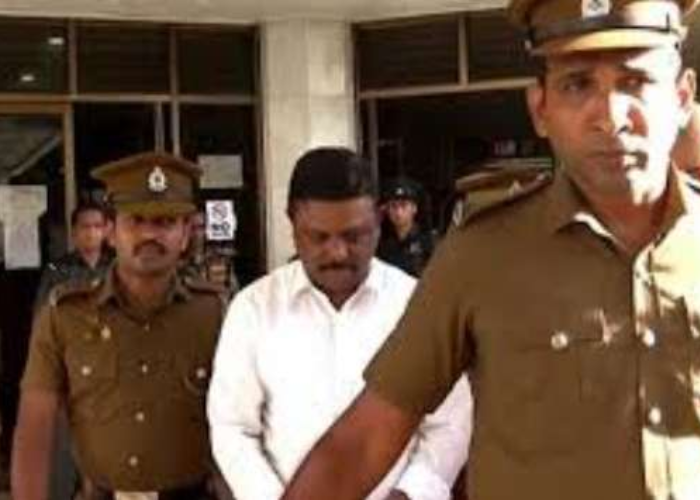 හිටපු ආගමන හා විගමන පාලක හර්ෂ ඉලුක්පිටියට වසර දෙකක සිර දඬුවමක්