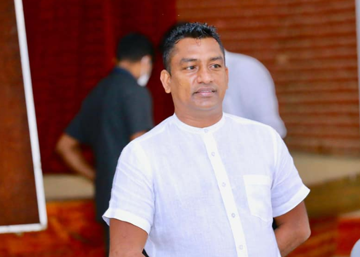තිස්ස කුට්ටිආරච්චිට පක්ෂයෙන් දැඩි අවවාද