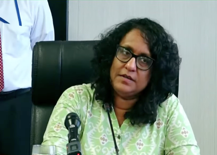 සැරවුණු අගමැතිනිය (VIDEO)