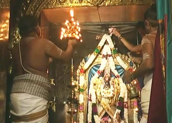 දීපවාලී උත්සවය වෙනුවෙන් රටපුරා මෙන්ම ලොව පුරා සංවිධානය කෙරූ උත්සව (VIDEO)