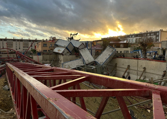 පැරිසියට උතුරින් ටොනේඩෝවක්