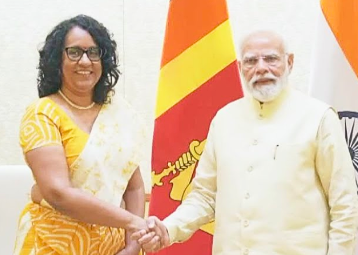 ඉන්දීය සංචාරය නිමකරමින් අගමැතිනිය දිවයිනට (VIDEO)