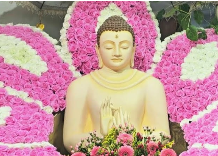 ශ්‍රී ලාංකීය බෞද්ධ සාම්ප්‍රදායික චාරිත්‍ර අනුව ලන්ඩන් නුවර පැවති ප්‍රධාන කඨින පුණ්‍ය මහෝත්සවය (VIDEO)