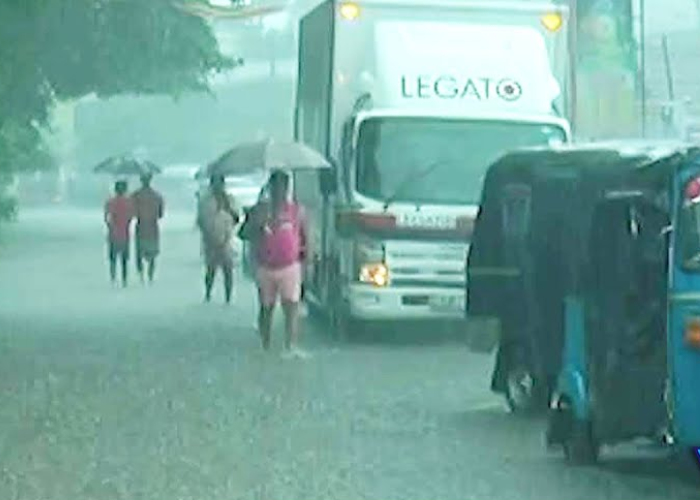 අදත් තද වැසි – අකුණුවලින් පරිස්සම් වෙන්න (VIDEO)