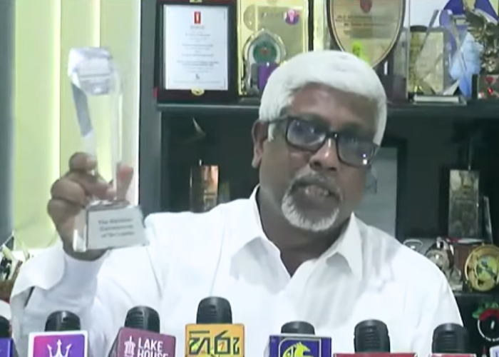 ලොව හොදම තැන හිමි වූ අපේ මැතිවරණ කොමිසම (VIDEO)