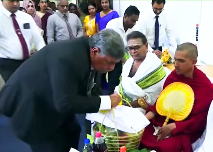 වැඩ පටන්ගත්ත මැතිවරණ කොමසාරිස් (VIDEO)