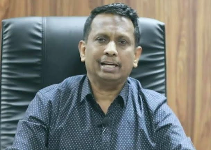 මුට්ටිය බිඳෙනකොට වෙච්ච දේ – විපක්ෂයට දිගටම පොල් (VIDEO)