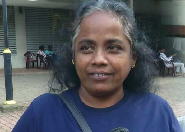 අයවැයෙන් ලැබුණු සහන ගැන රාජ්‍ය සේවකයන් දැක් වූ අදහස් (VIDEO)