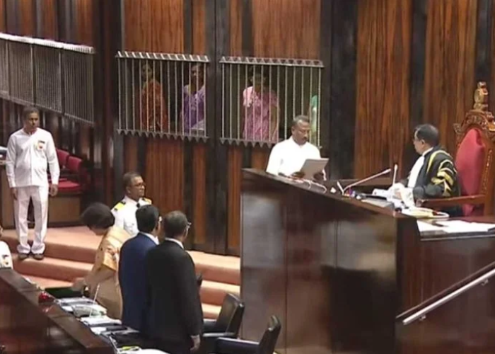 සජබ ජාතික ලැයිස්තුවෙන් මරික්කාර් මොහොමඩ් තාහීර් මන්ත්‍රී ධූරයේ දිවුරුම් දෙයි