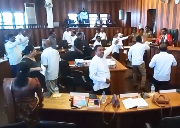 ගාල්ල මහ නගර සභා රැස්වීම උණුසුම් වෙයි